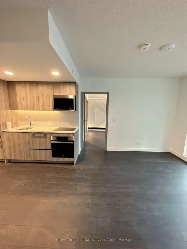 Additional image 33 of 38 Widmer St Unit 3702