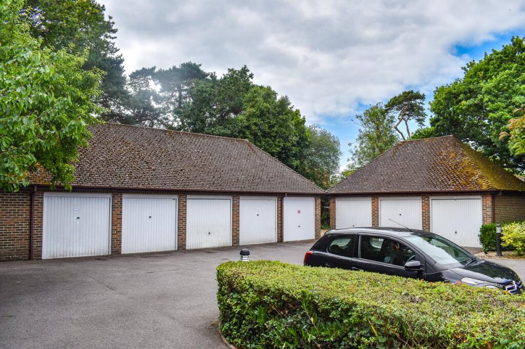 Additional image 10 of Wortley Road, Highcliffe, Christchurch, BH23