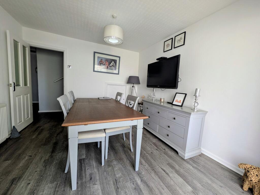 Additional image 6 of Fairway Walk, Bradford, BD7