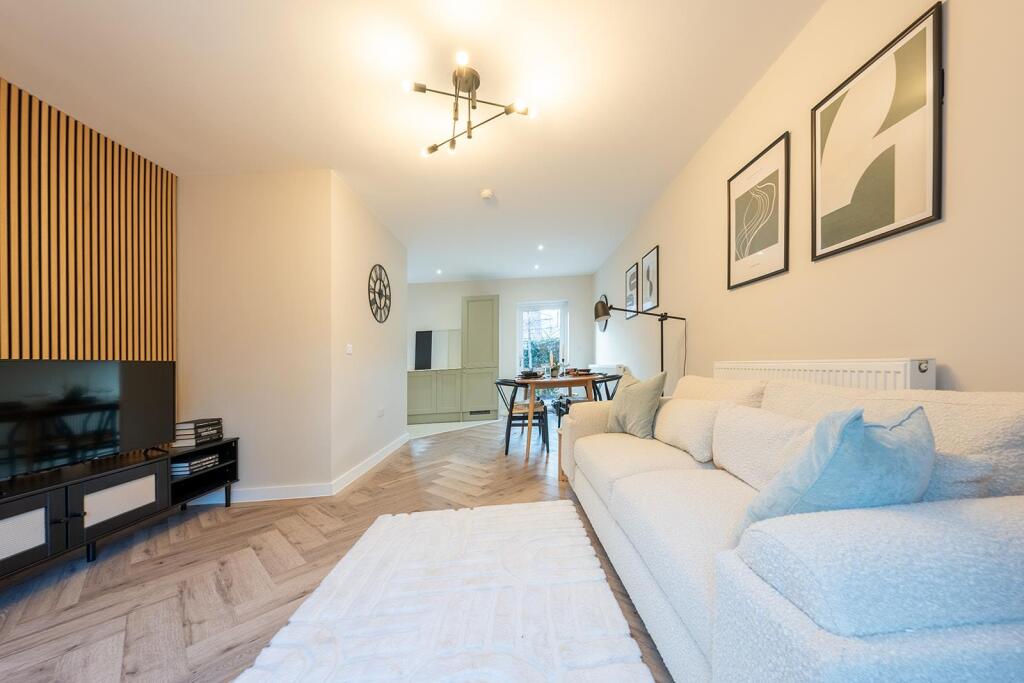 Additional image 6 of Neighbourhood, Bolton, BL1