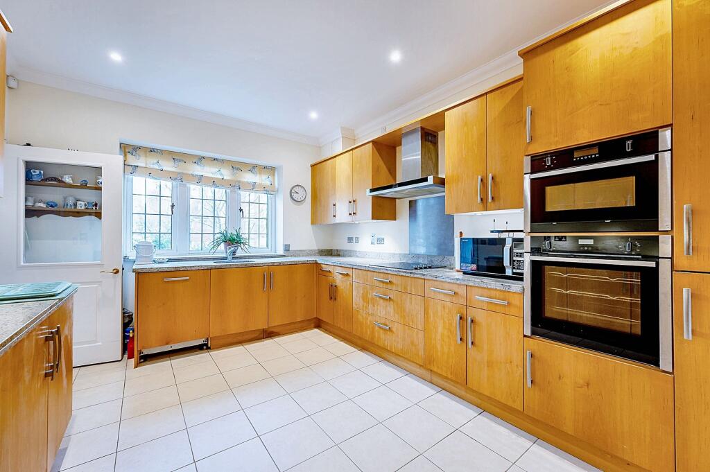 Additional image 28 of Staveley Road, Eastbourne, BN20