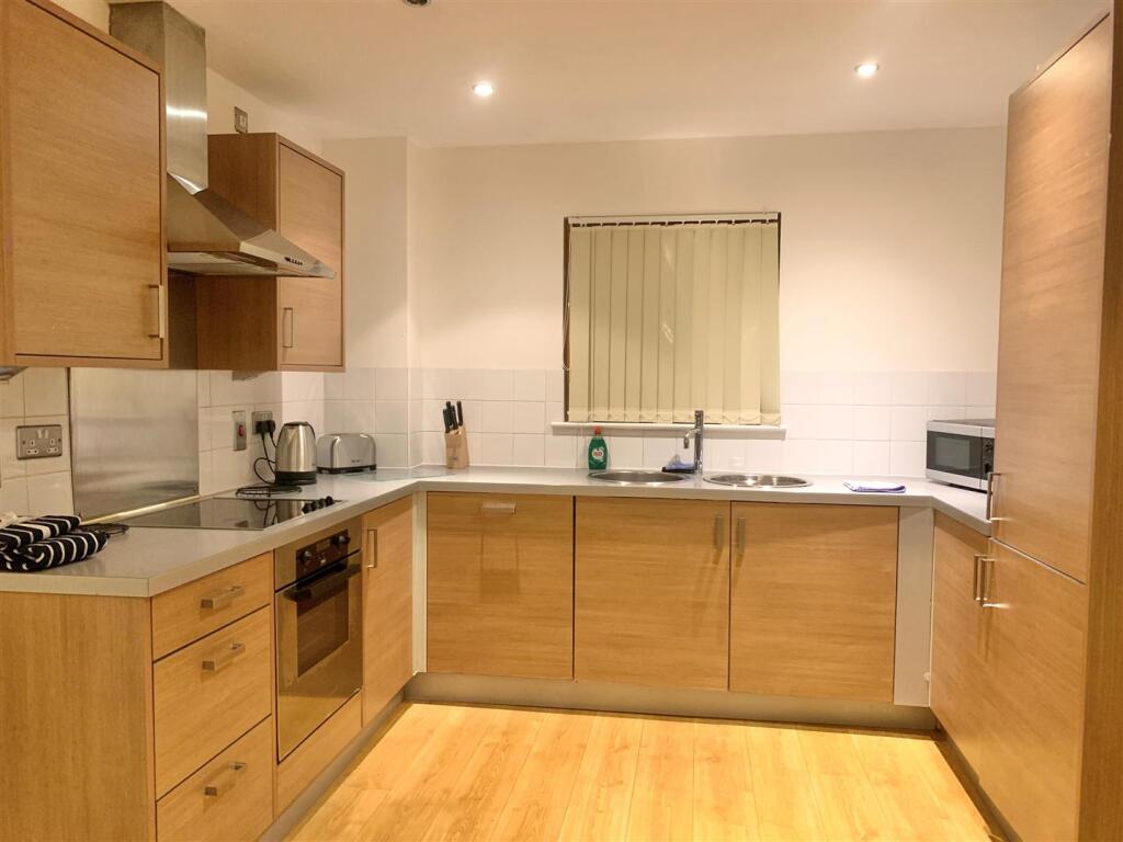 Additional image 11 of Temple House, 24 Temple Street