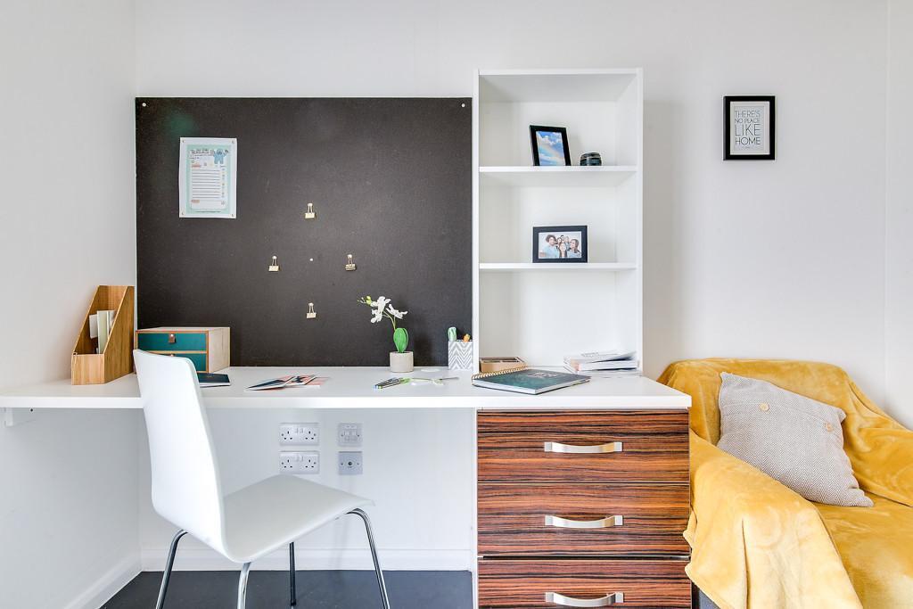 Additional image 7 of Birmingham | Student | September | B4