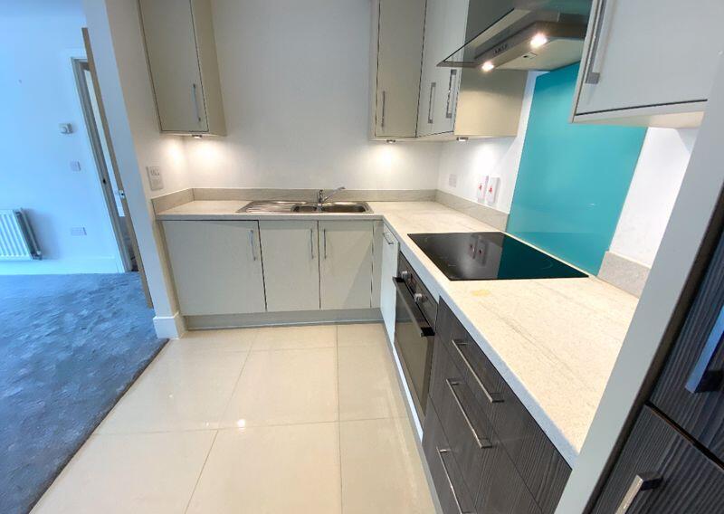 Additional image 13 of 211 Upper Terrace Road, Bournemouth - Stylish Two Bedroom Apartment with Balcony & Parking – Prime Bournemouth Location