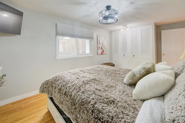 Additional image 33 of 96 Manor Dr