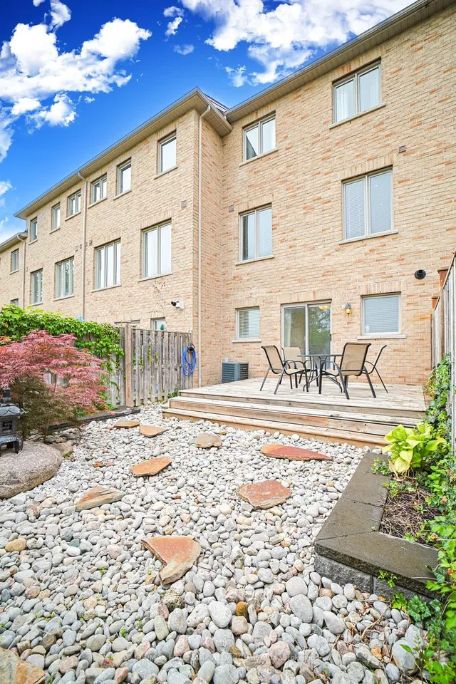 Additional image 36 of 43 Belanger Cres