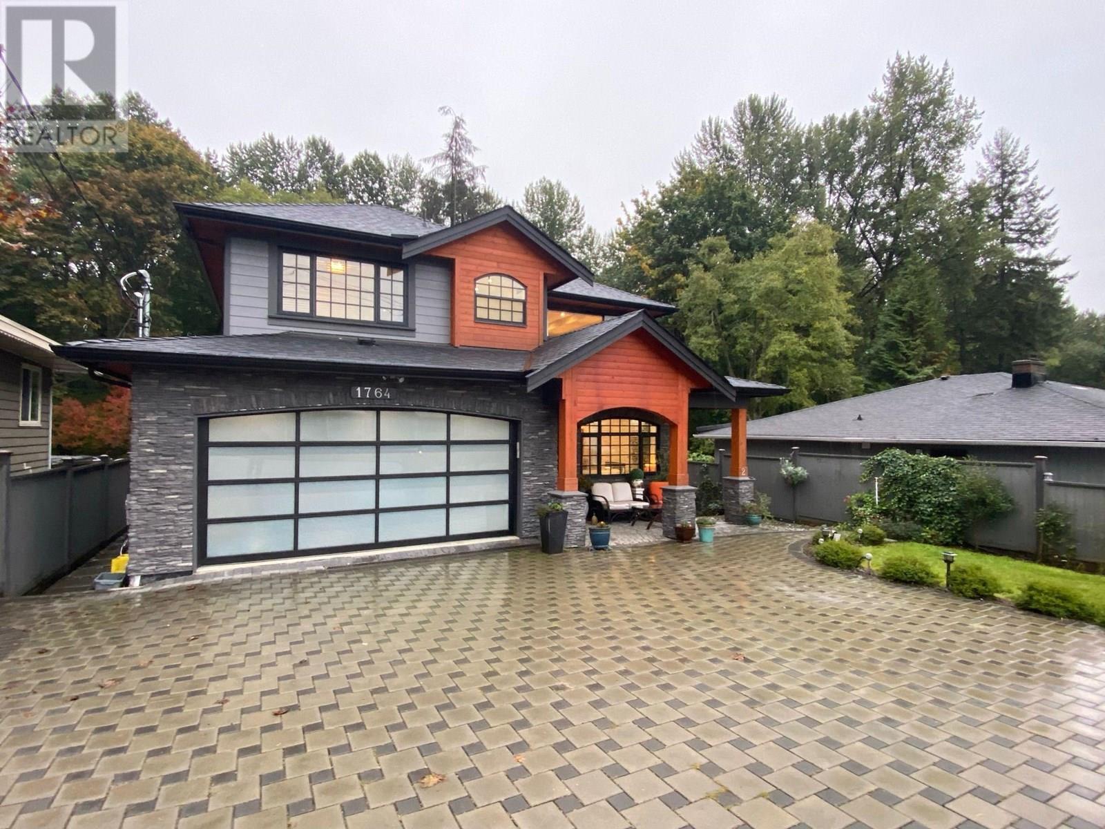 1764 FELL AVENUE|North Vancouver, British Columbia V7P2K6