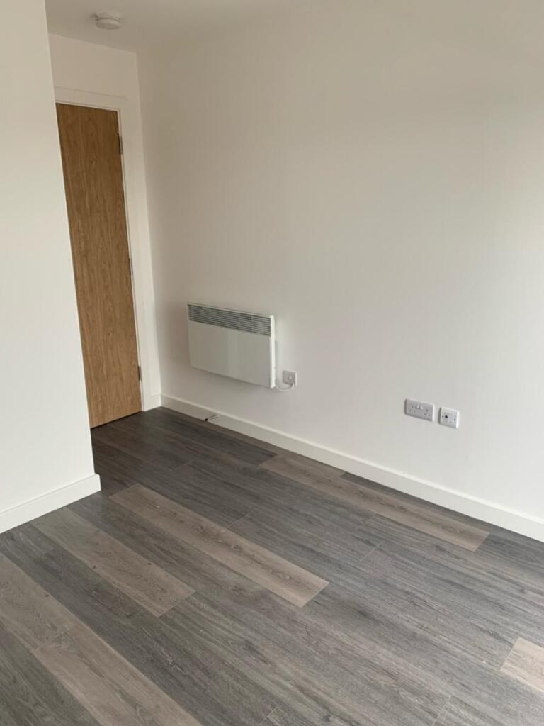 Additional image 10 of Card House, Bingley Road, Bradford, BD96FF