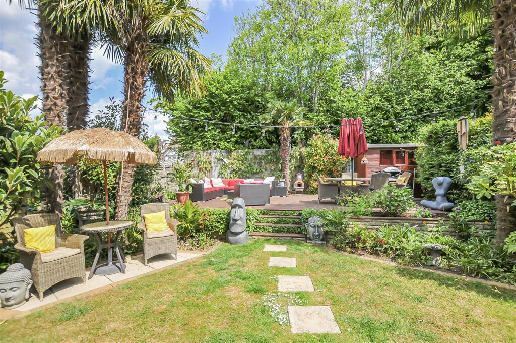 Additional image 22 of Reynards Way, Bricket Wood, St. Albans