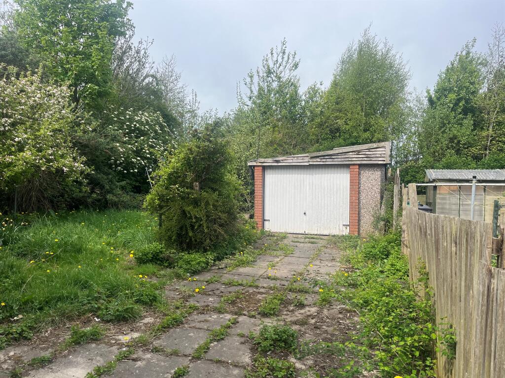 Additional image 9 of Oaks Lane, Bradford