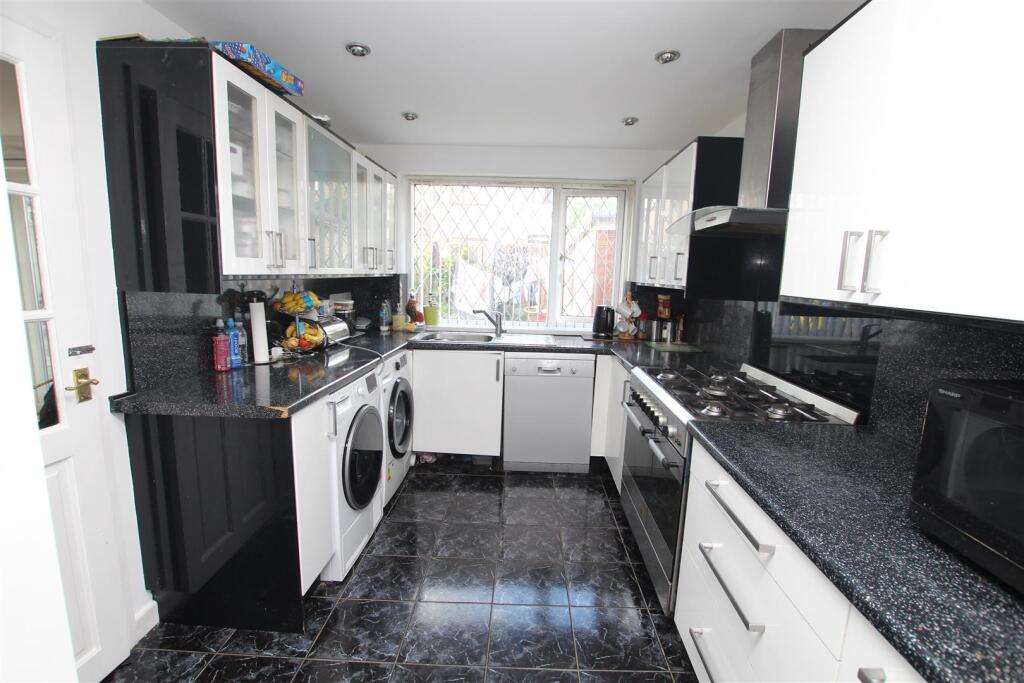 Additional image 17 of Cairns Close, Kings Park, BD2