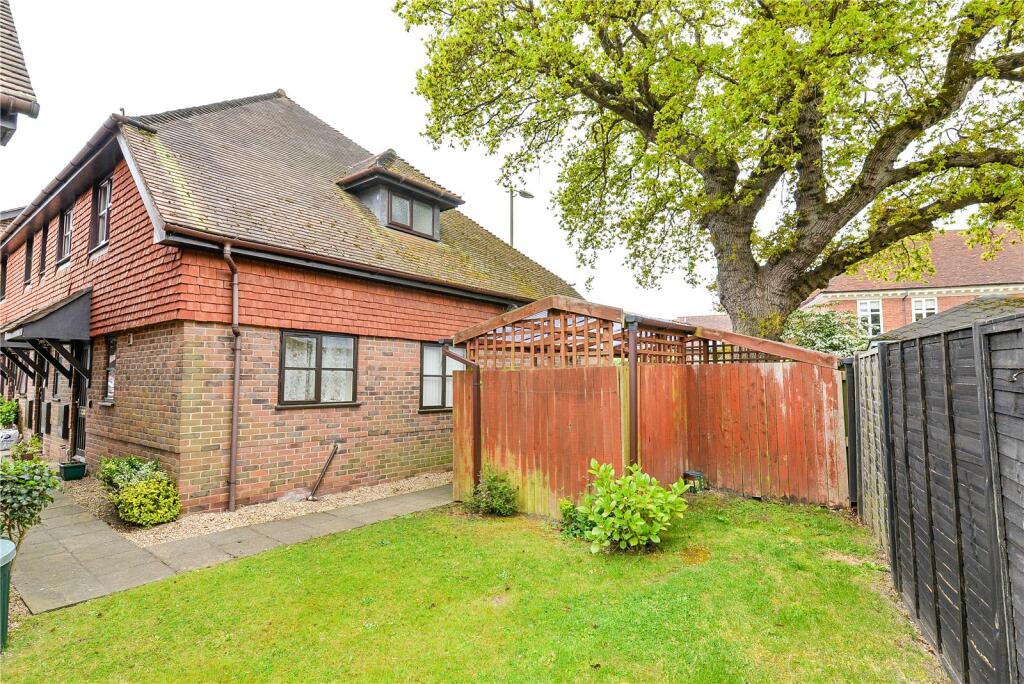 Additional image 11 of Wellington Court, Fernhill Lane, New Milton, Hampshire, BH25