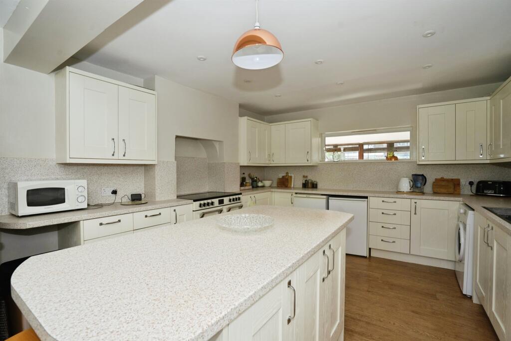 Additional image 21 of Watts Lane, Eastbourne