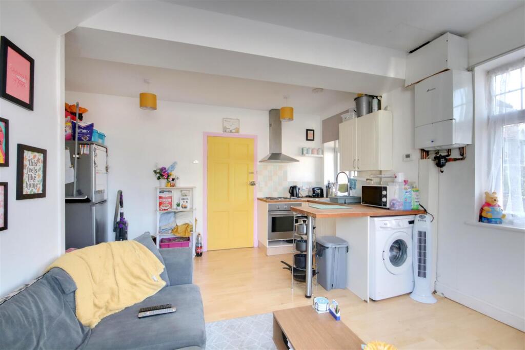 Additional image 3 of Kingsland Road, Worthing