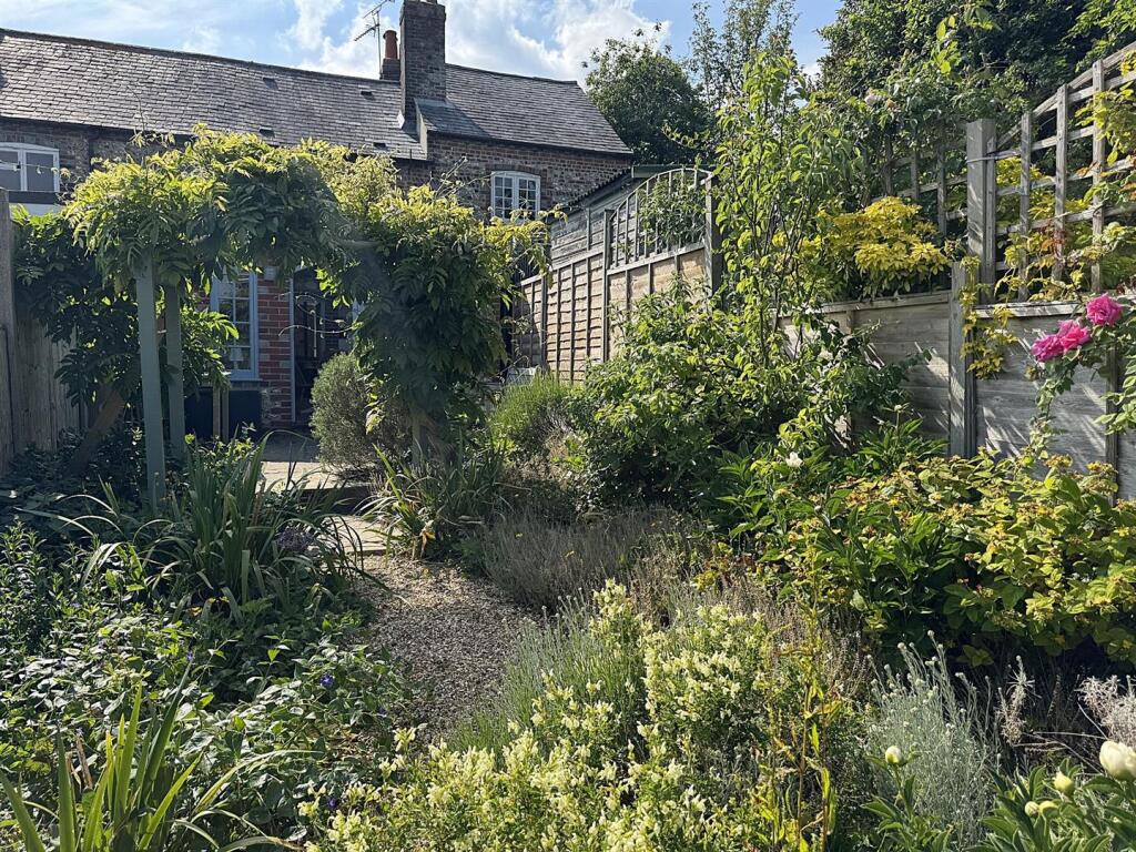 Additional image 12 of Orchard Place, Arundel