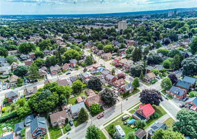 Additional image 49 of 32 Ellis Ave