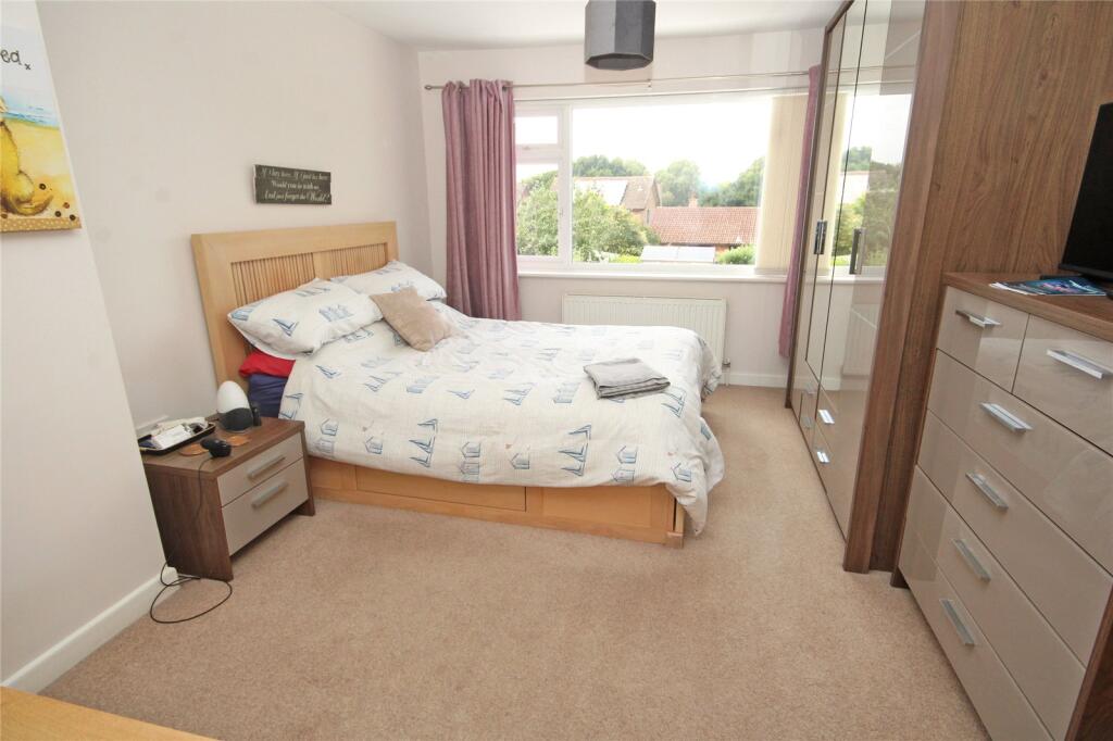 Additional image 9 of High Ridge Crescent, New Milton, Hampshire, BH25