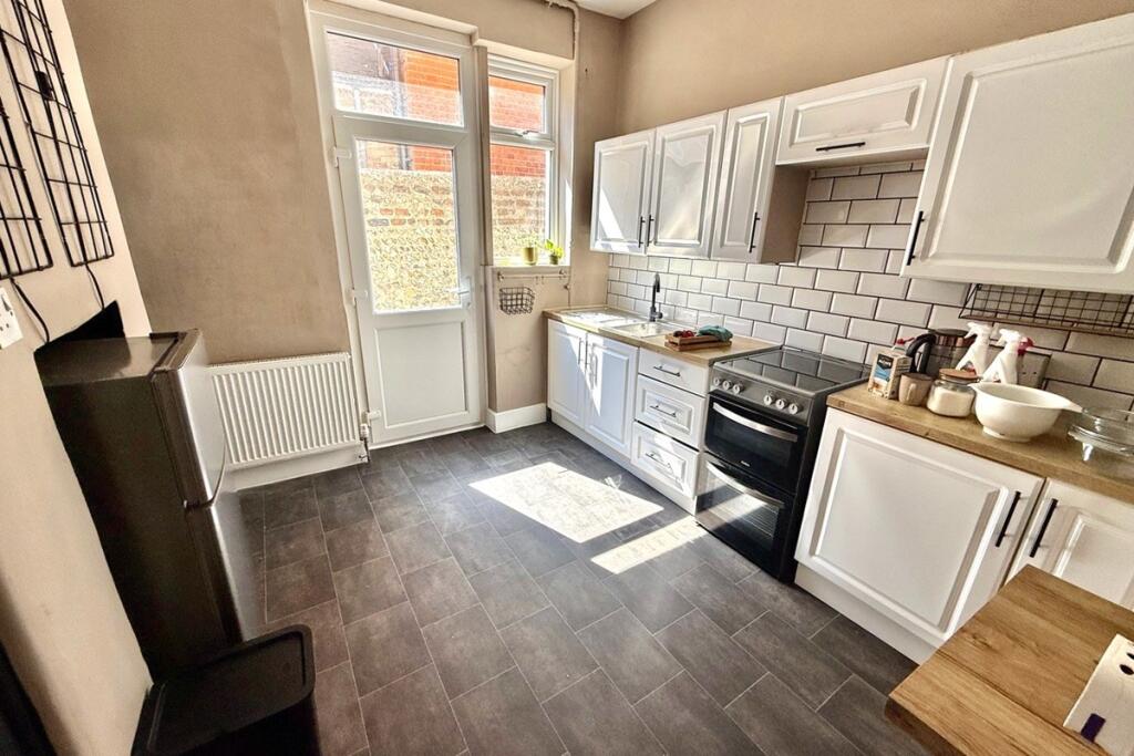 Additional image 5 of Belle Vue, Richmond Road, Worthing, West Sussex, BN11 1PW