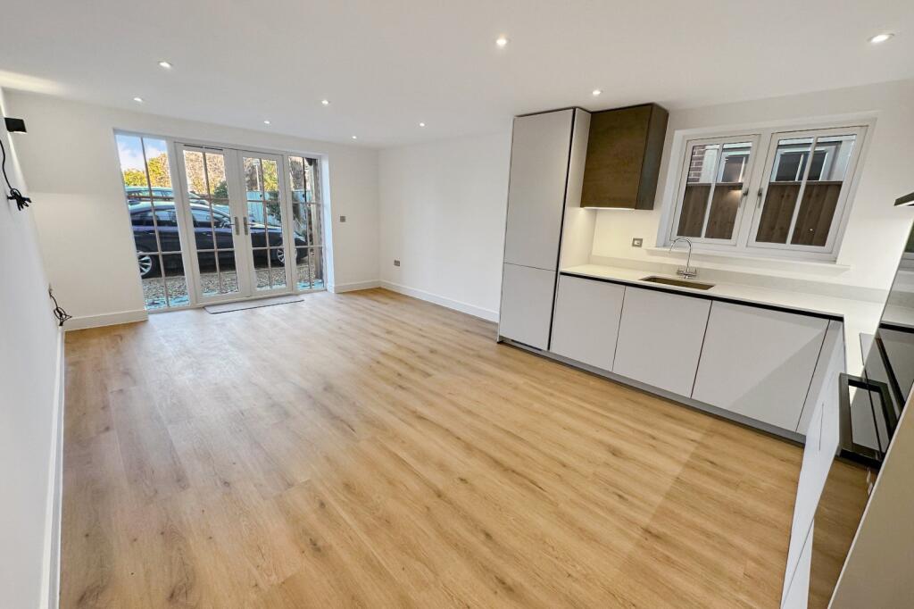 Additional image 4 of Castle Rise, Lymington Road, Highcliffe, Dorset. BH23 4JS