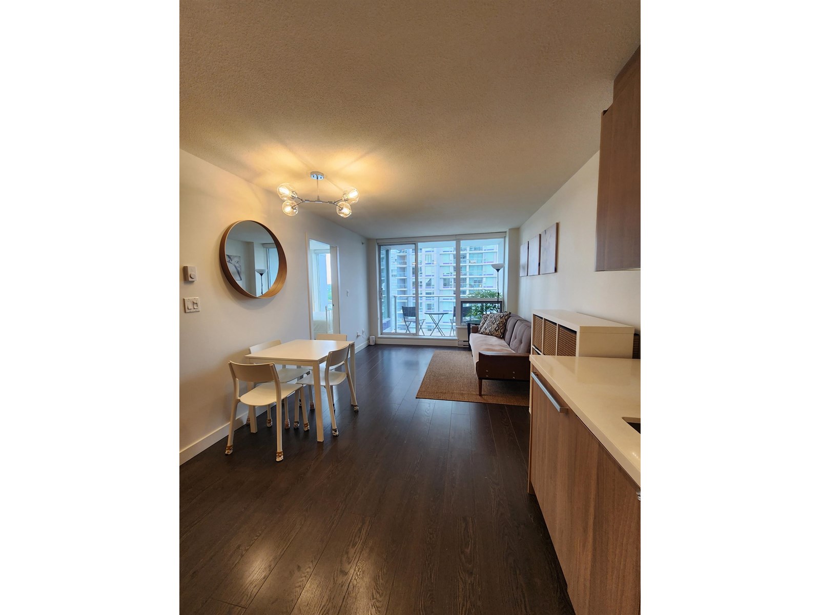 1807 13750 100 AVENUE|Surrey, British Columbia V3T0L3