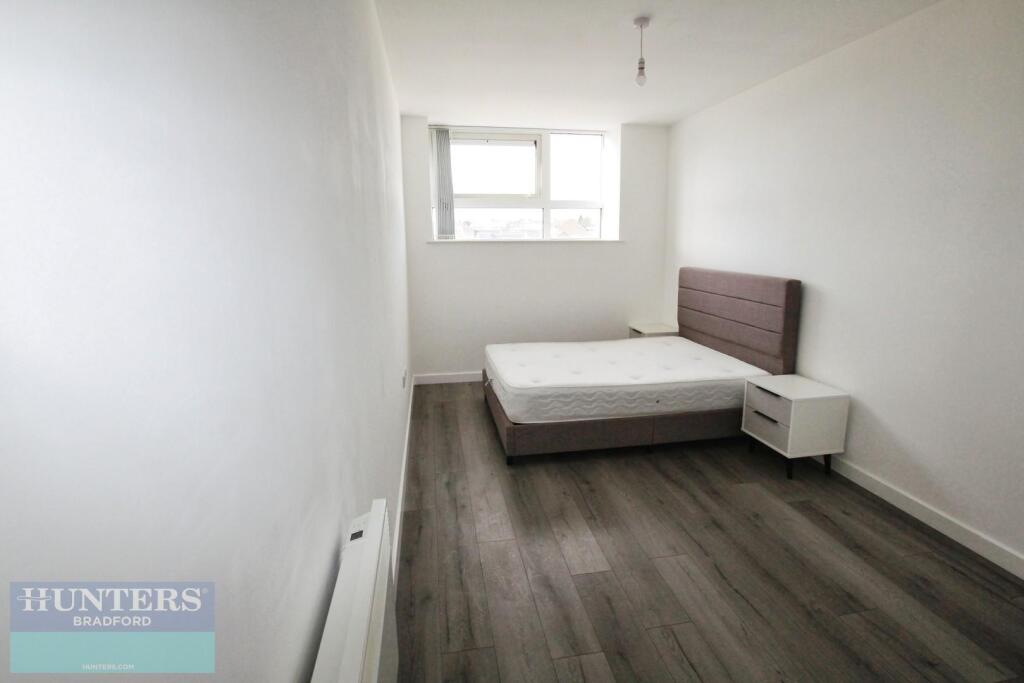 Additional image 8 of Card House, Bingley Road Bradford, BD9 6FG