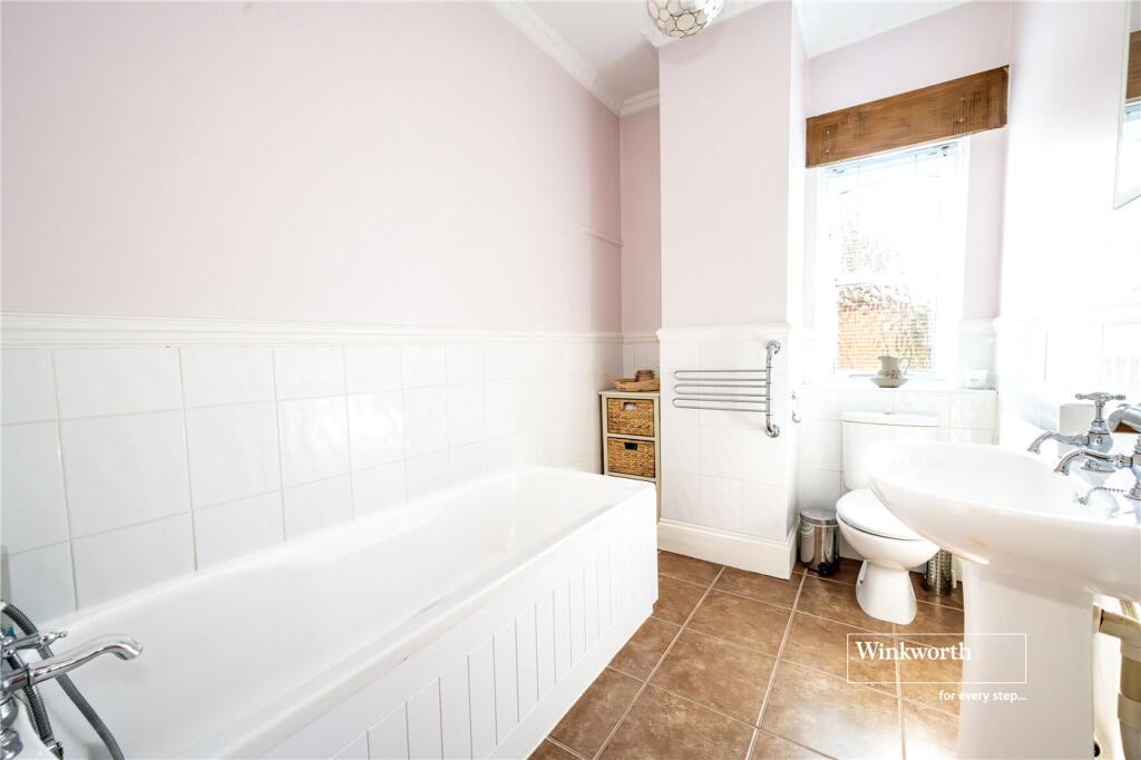 Additional image 23 of Friars Wood, Robins Way, Christchurch, Dorset, BH23