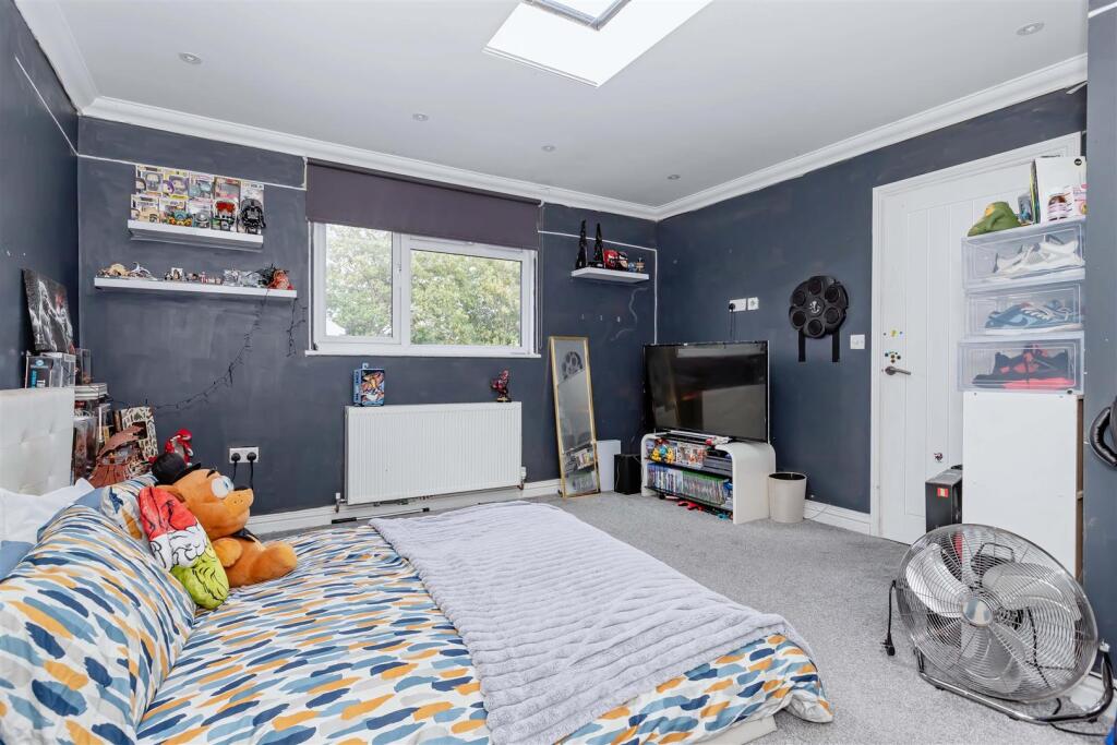 Additional image 15 of Chesswood Road, Worthing