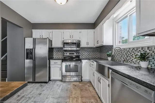 Additional image 13 of 22 Valleyview Rd