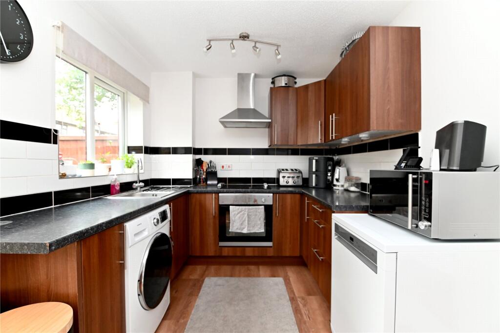 Additional image 3 of Eastlands, New Milton, Hampshire, BH25