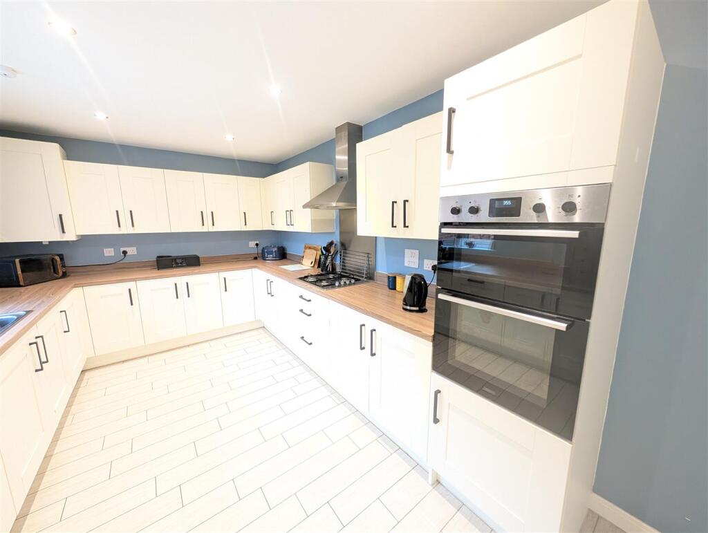 Additional image 8 of Red Marl Way, Warton