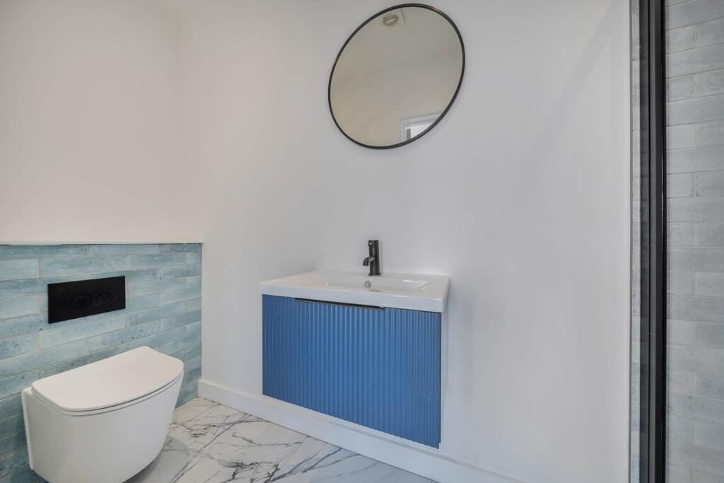 Additional image 10 of Pottery Road, Whitecliff, Poole