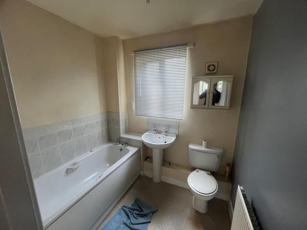 Additional image 4 of Ascot Drive, Bradford