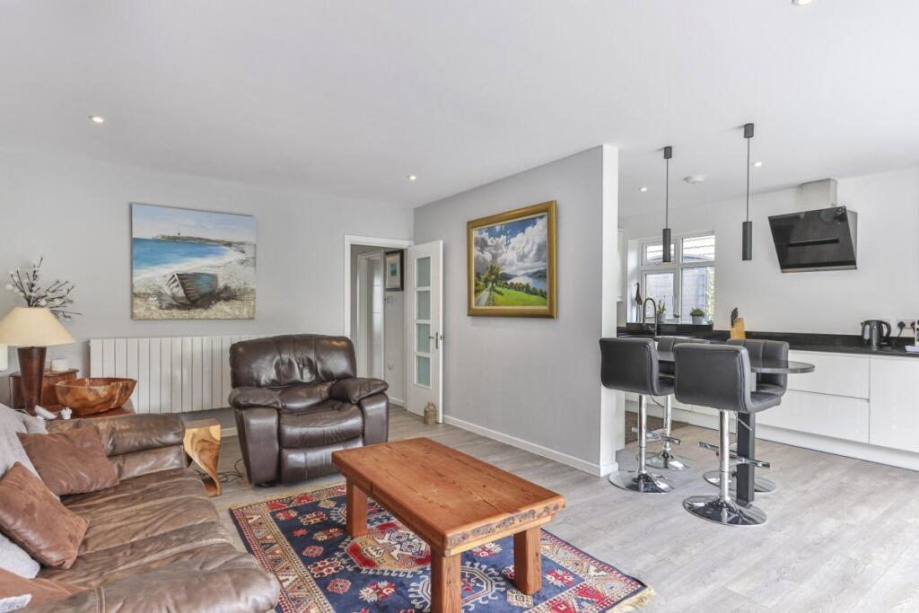 Additional image 2 of Julyan Avenue, Wallisdown