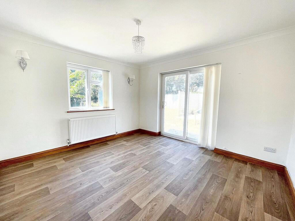 Additional image 7 of Central Avenue, Telscombe Cliffs, BN10 7NB