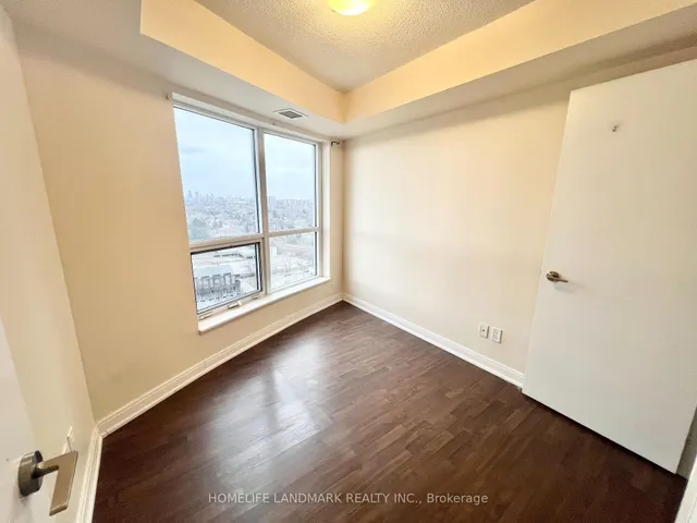 Additional image 22 of 181 Village Green Sq Unit 1714