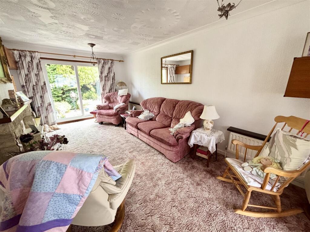 Additional image 6 of Richard Close, Upton