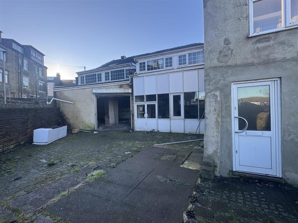 Farnham Road, Great Horton