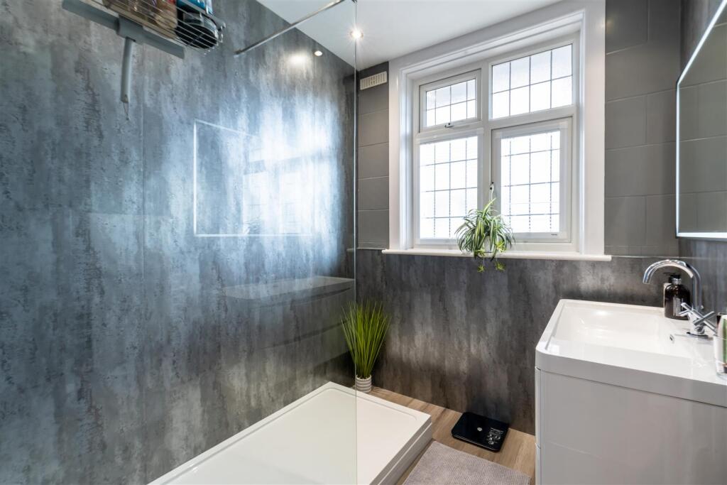 Additional image 13 of Stirling Road, Talbot Woods