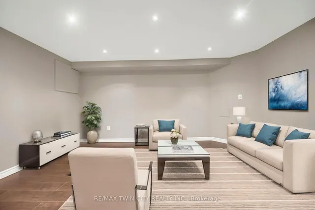Additional image 18 of 28 Uxbridge Cres