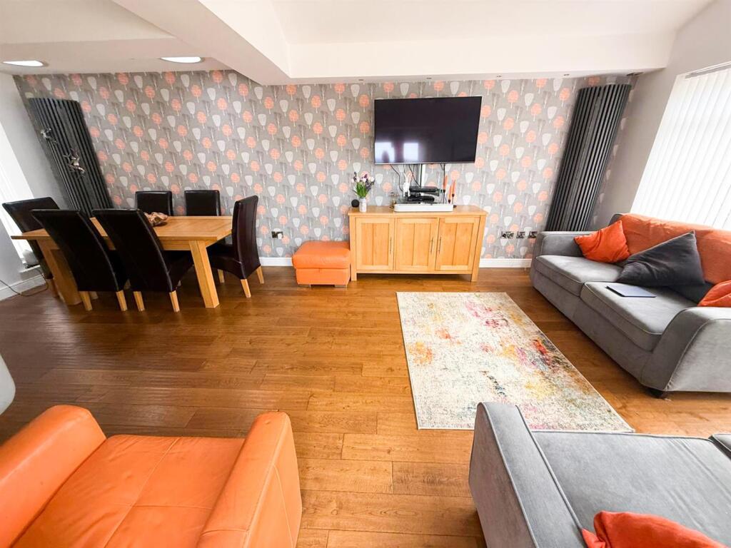 Additional image 7 of Curlew Court, Steeton