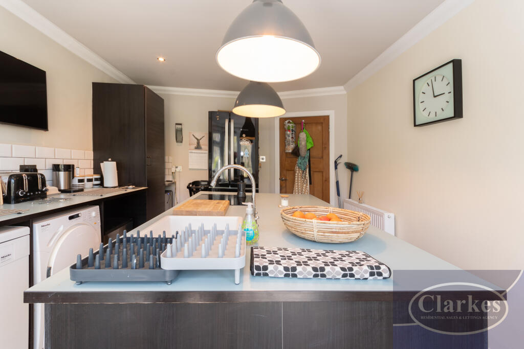 Additional image 20 of Beautiful Home, Pine Vale Crescent