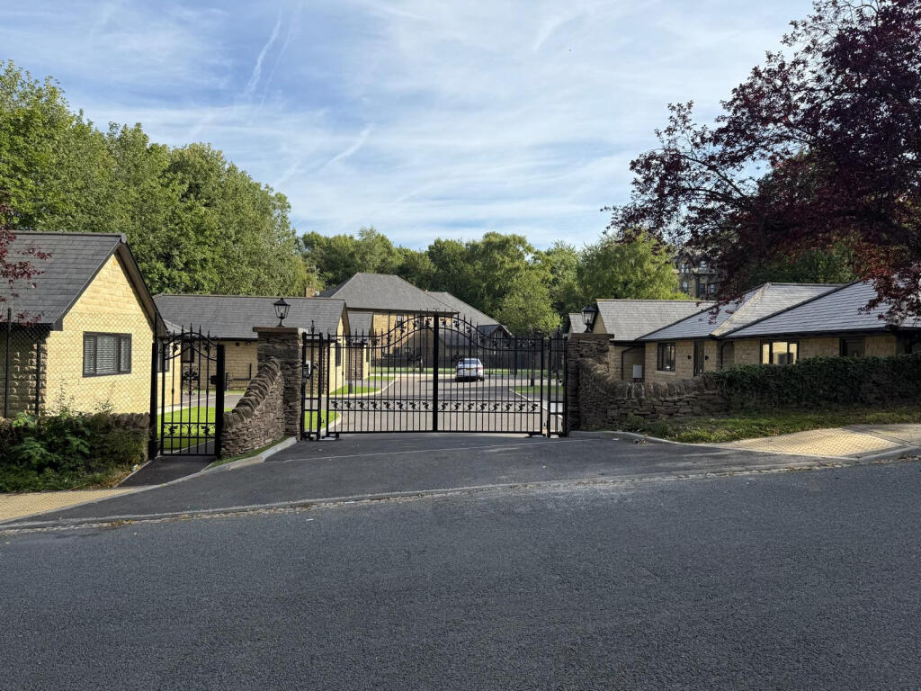 Additional image 8 of Lawn Mews, Woodville Road, Keighley, West Yorkshire, BD20