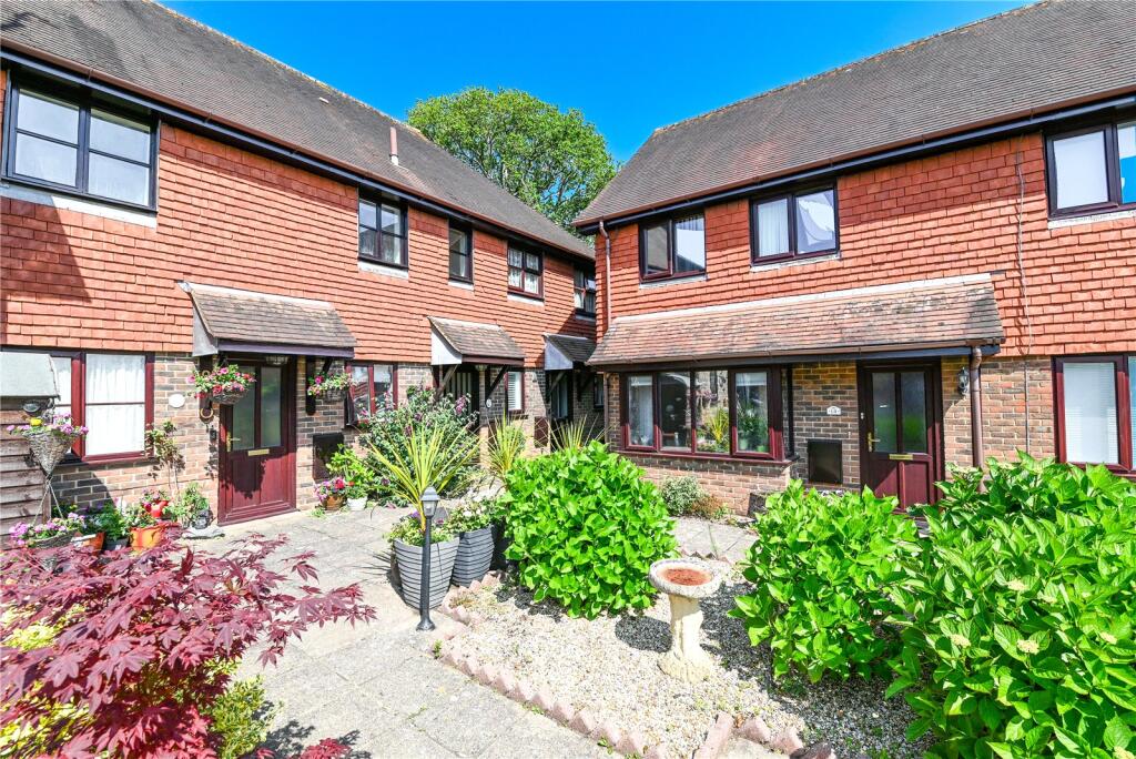 Wellington Court, Fernhill Lane, New Milton, Hampshire, BH25
