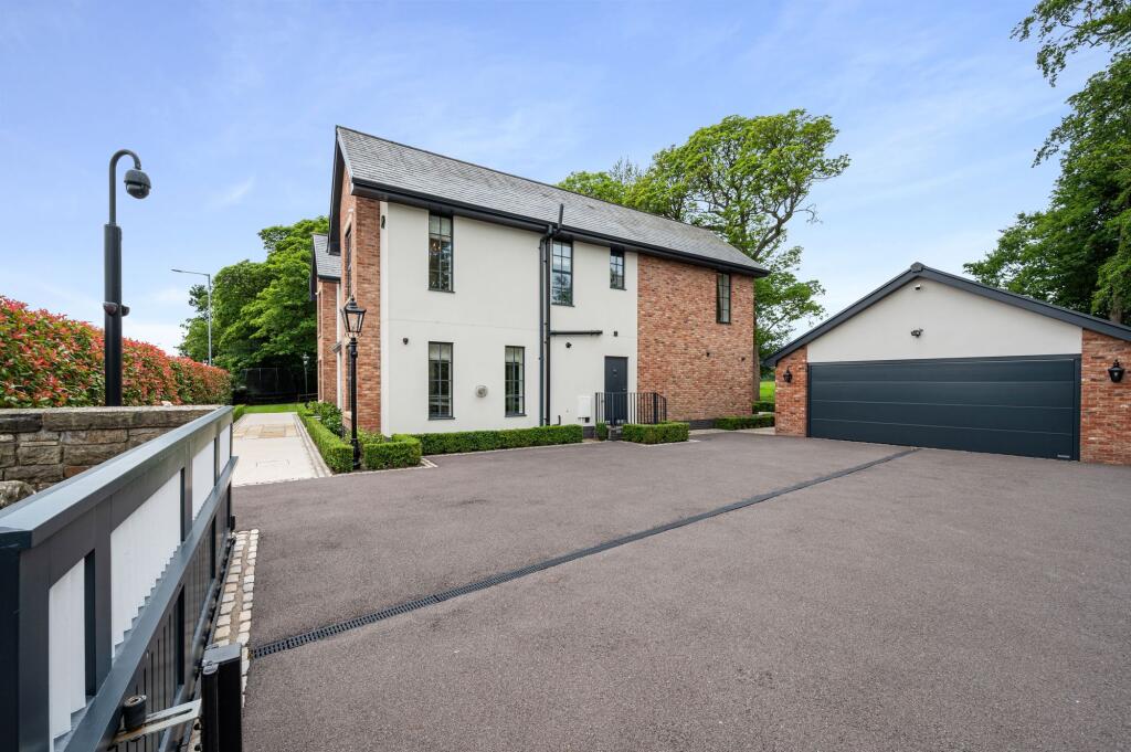 Additional image 58 of Newbrook Road, Bolton, BL5 | Luxury Woodland Retreat with Sunset Views & Stunning Family Interiors