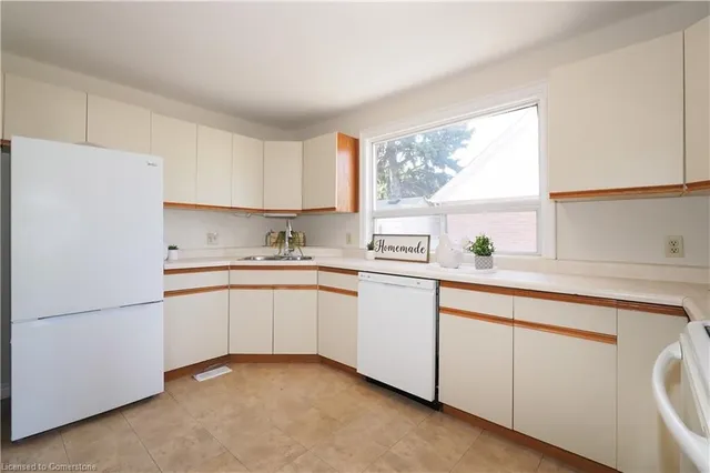 Additional image 14 of 195 Sixth Ave