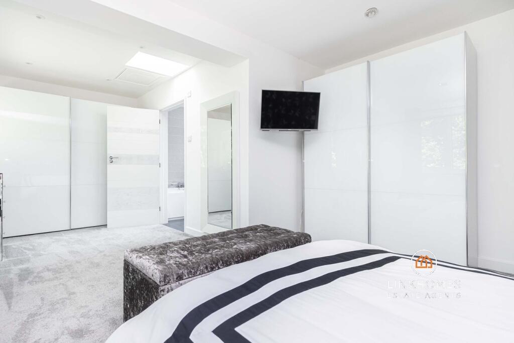 Additional image 19 of Beech Close, Broadstone, BH18