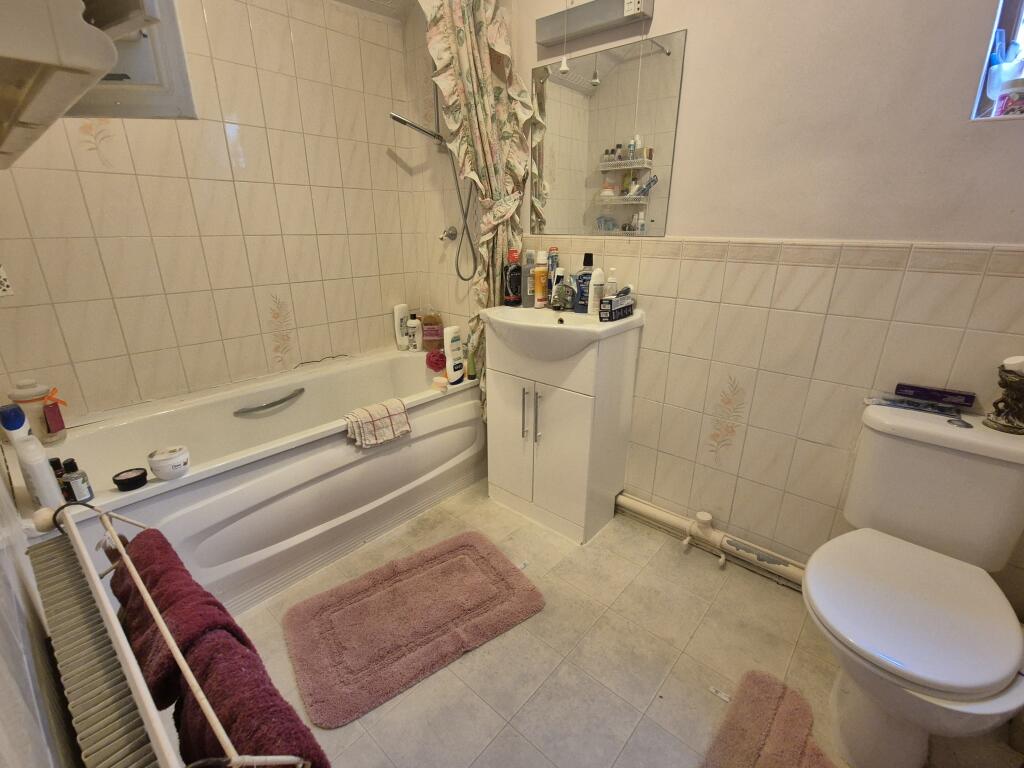 Additional image 4 of The Buckleys, Alvechurch, B48