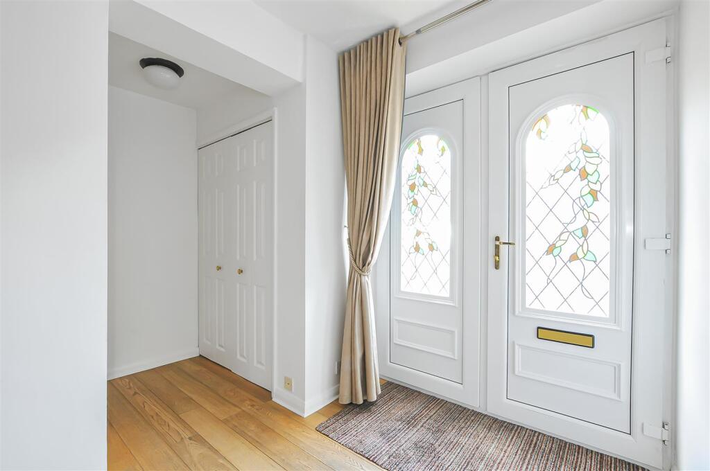 Additional image 27 of Reynards Way, Bricket Wood, St. Albans