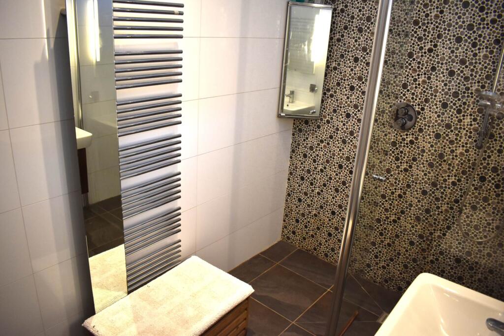 Additional image 31 of 4 or 5 Bedrooms - Riding Gate, Harwood