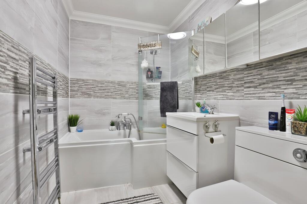 Additional image 9 of Kings Park Drive, BOURNEMOUTH, Dorset, BH7